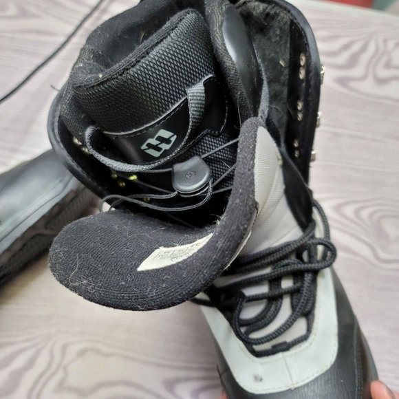 Morrow Lotus Snowboard Boots womens size 7 - Picture 4 of 8